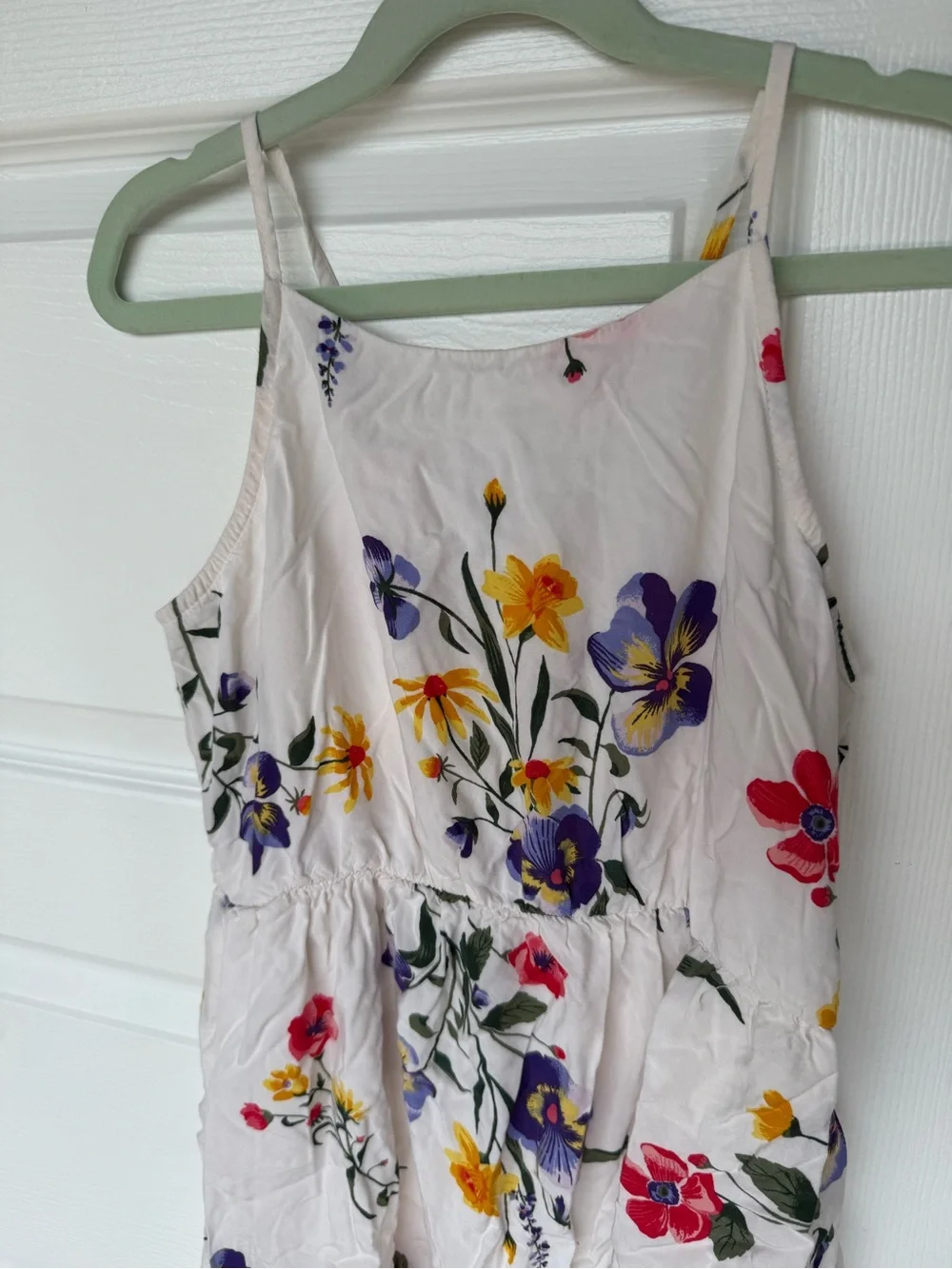 Old Navy Girl’s Off White Floral Sundress with Purple and Yellow Accents- (10/12